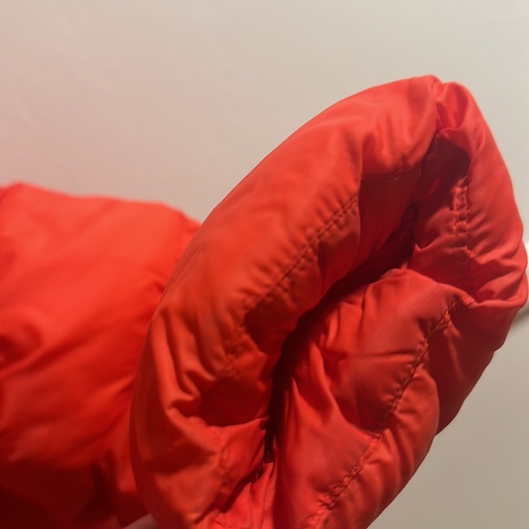 Red Alo Puffer 🌹♥️ - Picture 7 of 7